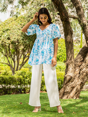 Summer Breeze Top and White Trousers Set